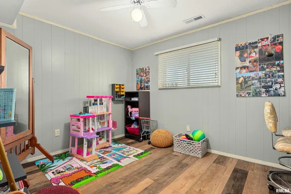 $750,000 | 12 Hillside Court, Dahinda, IL 61428