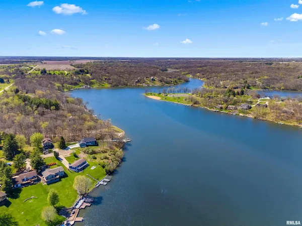 $750,000 | 12 Hillside Court, Dahinda, IL 61428