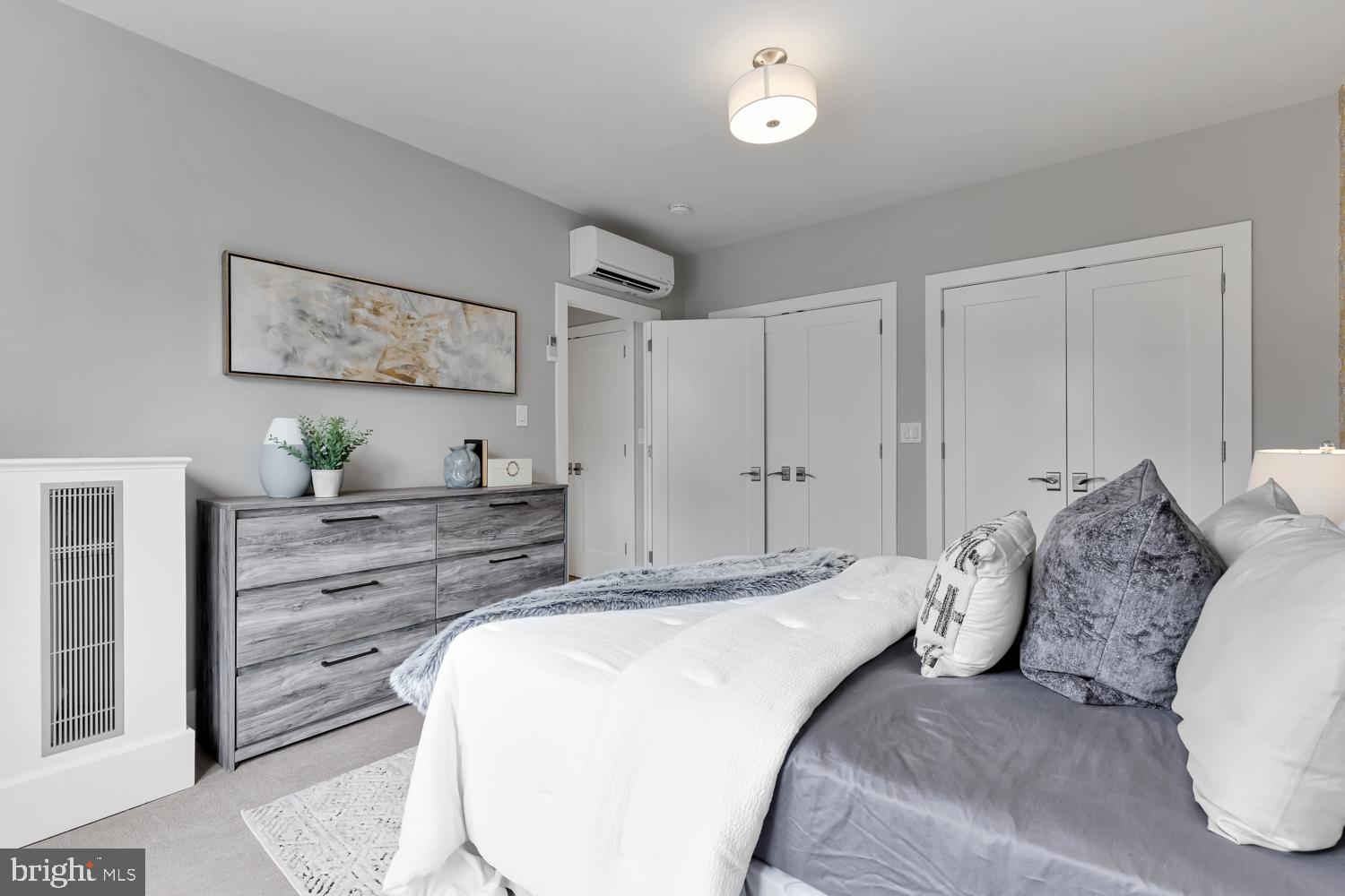 1910 Kalorama Road Northwest, Unit 505 Washington, DC 20009 - Photo 15 of 21 Gallery Image 15