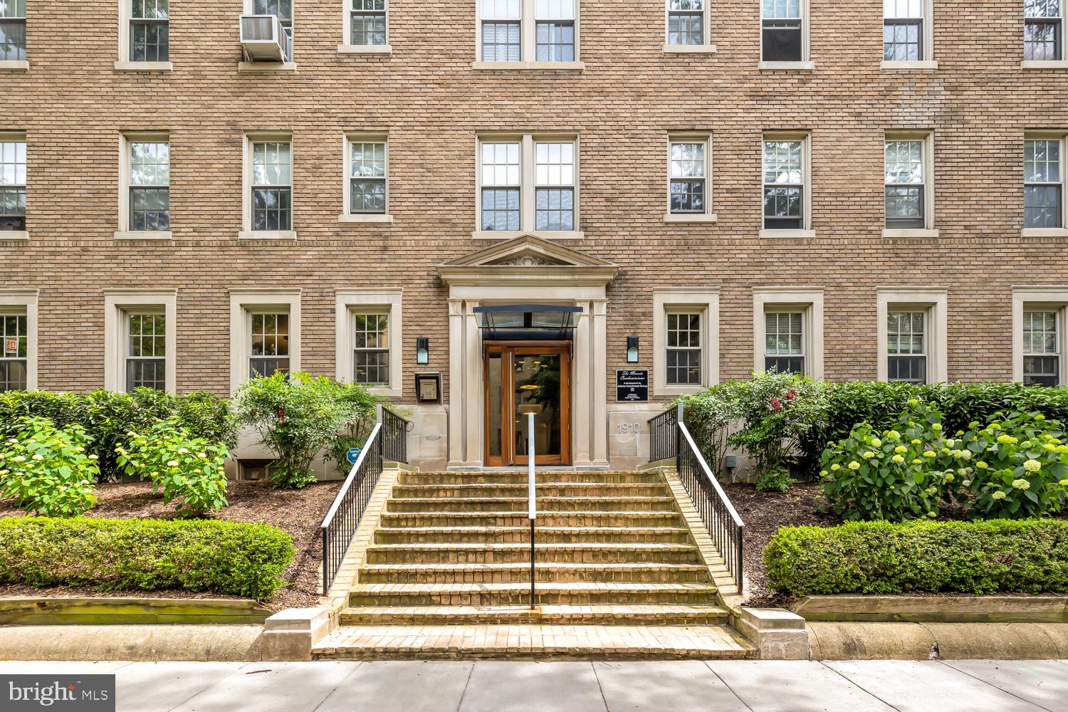 1910 Kalorama Road Northwest, Unit 505 Washington, DC 20009 - Photo 20 of 21 Gallery Image 20