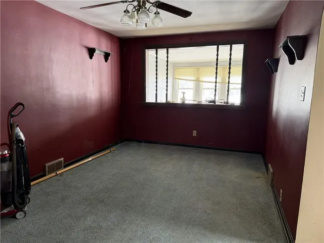 $159,000 | 215 West Park Street, Hermitage, PA 16148