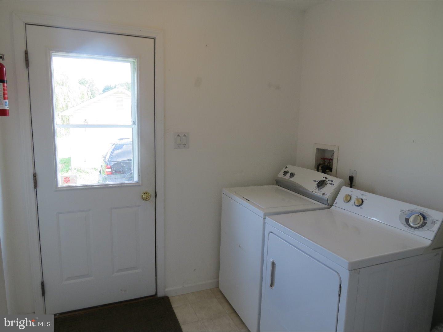 26 New Road Cedarville, NJ 08311 - Photo 14 of 22 Laundry Room