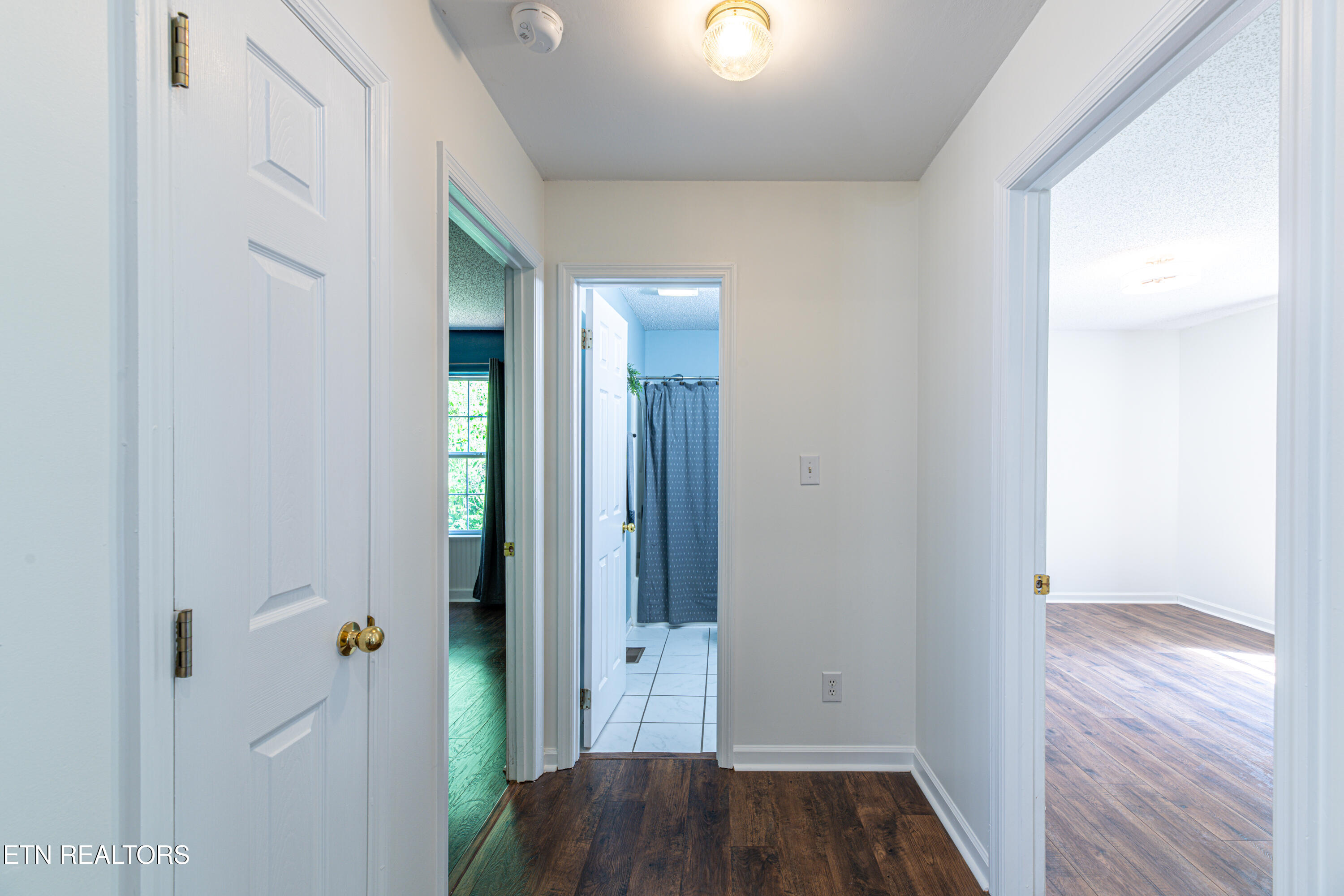 1718 Frank Watts Road Knoxville, TN 37909 - Photo 16 of 31 1718 Frank Watt-4