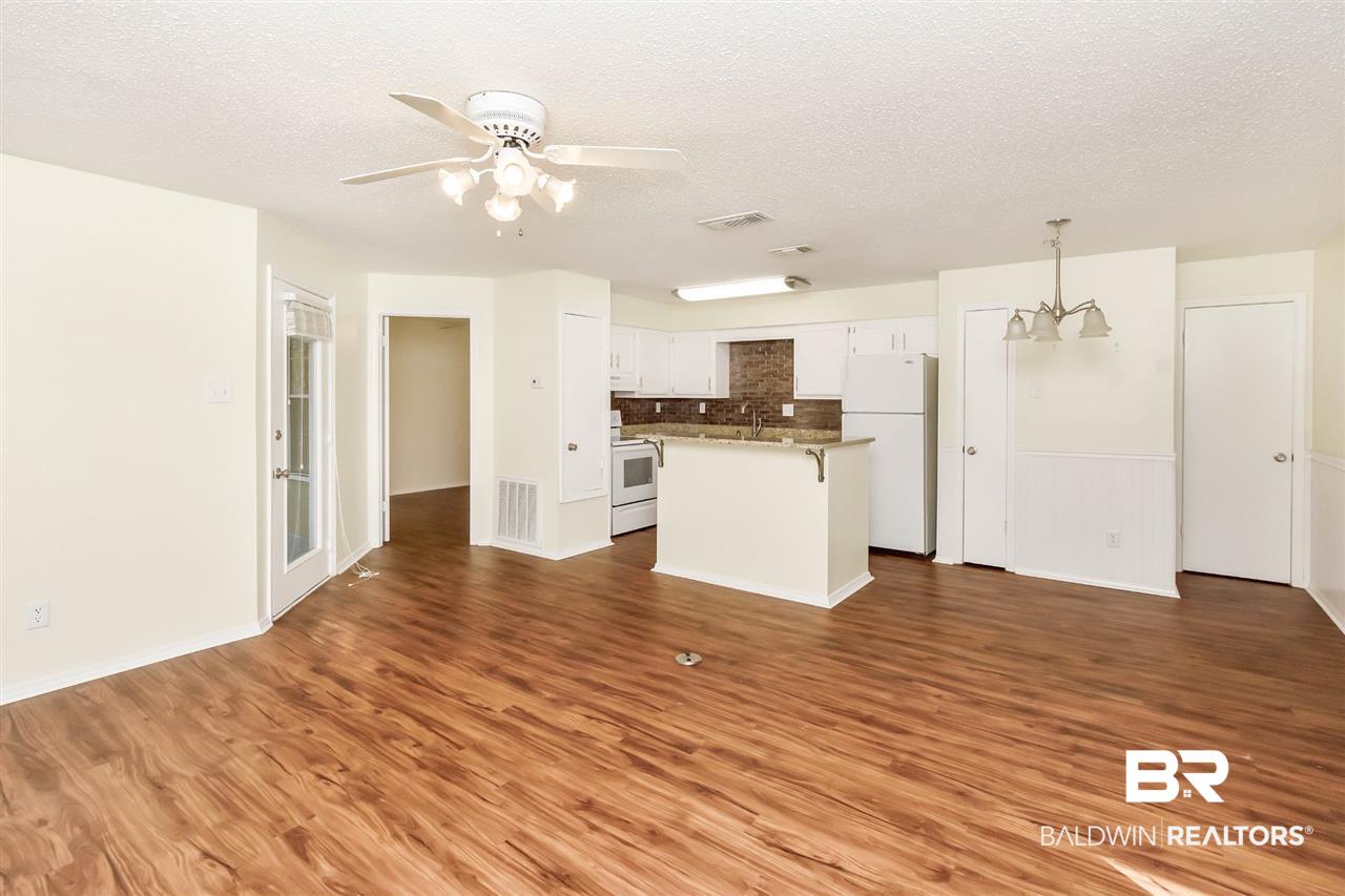 5608 Cottage Hill Road, Unit 214 Mobile, AL 36609 - Photo 6 of 31