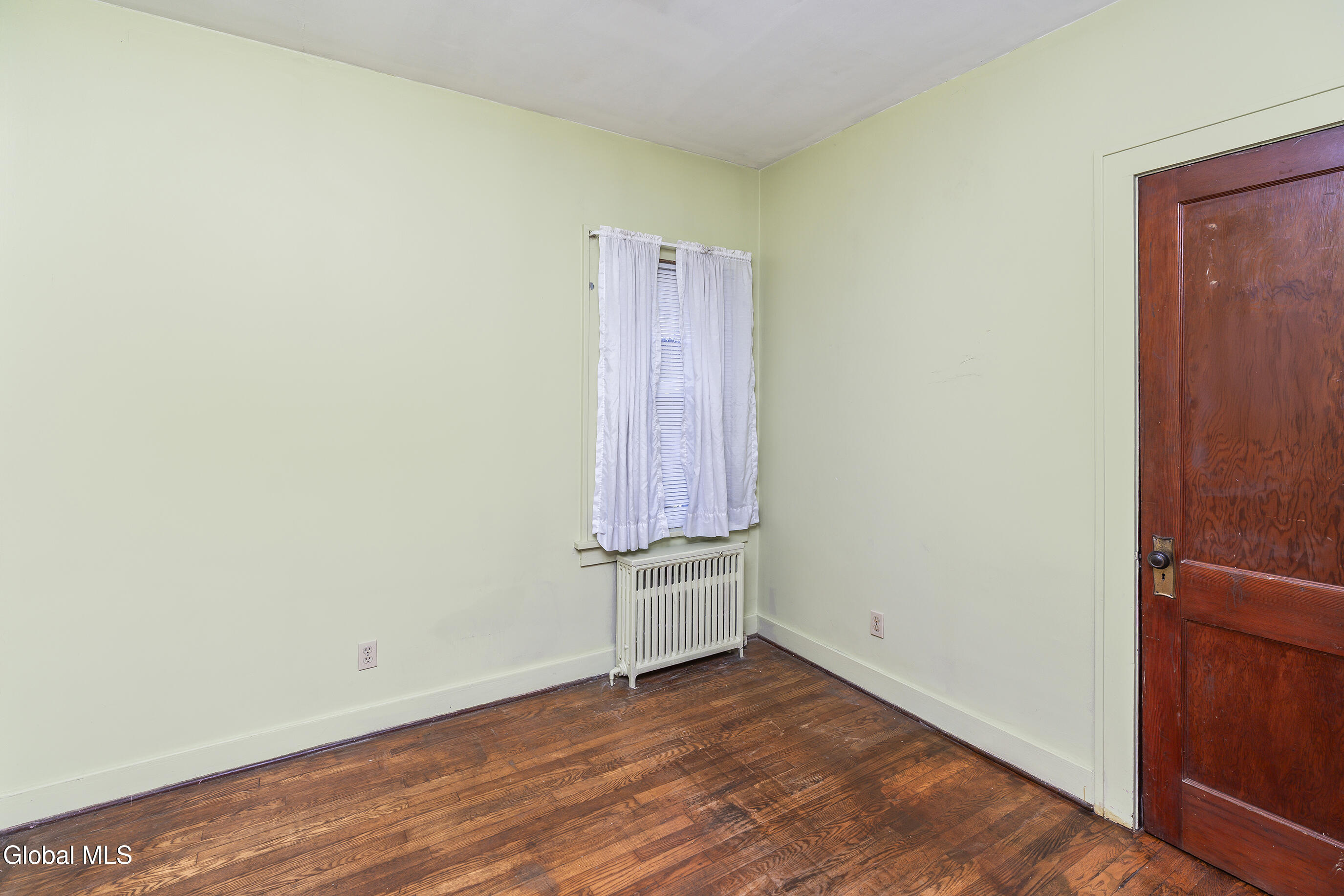 6 Monroe Avenue Bethlehem, NY 12203 - Photo 17 of 37 026-6-Monroe-Ave