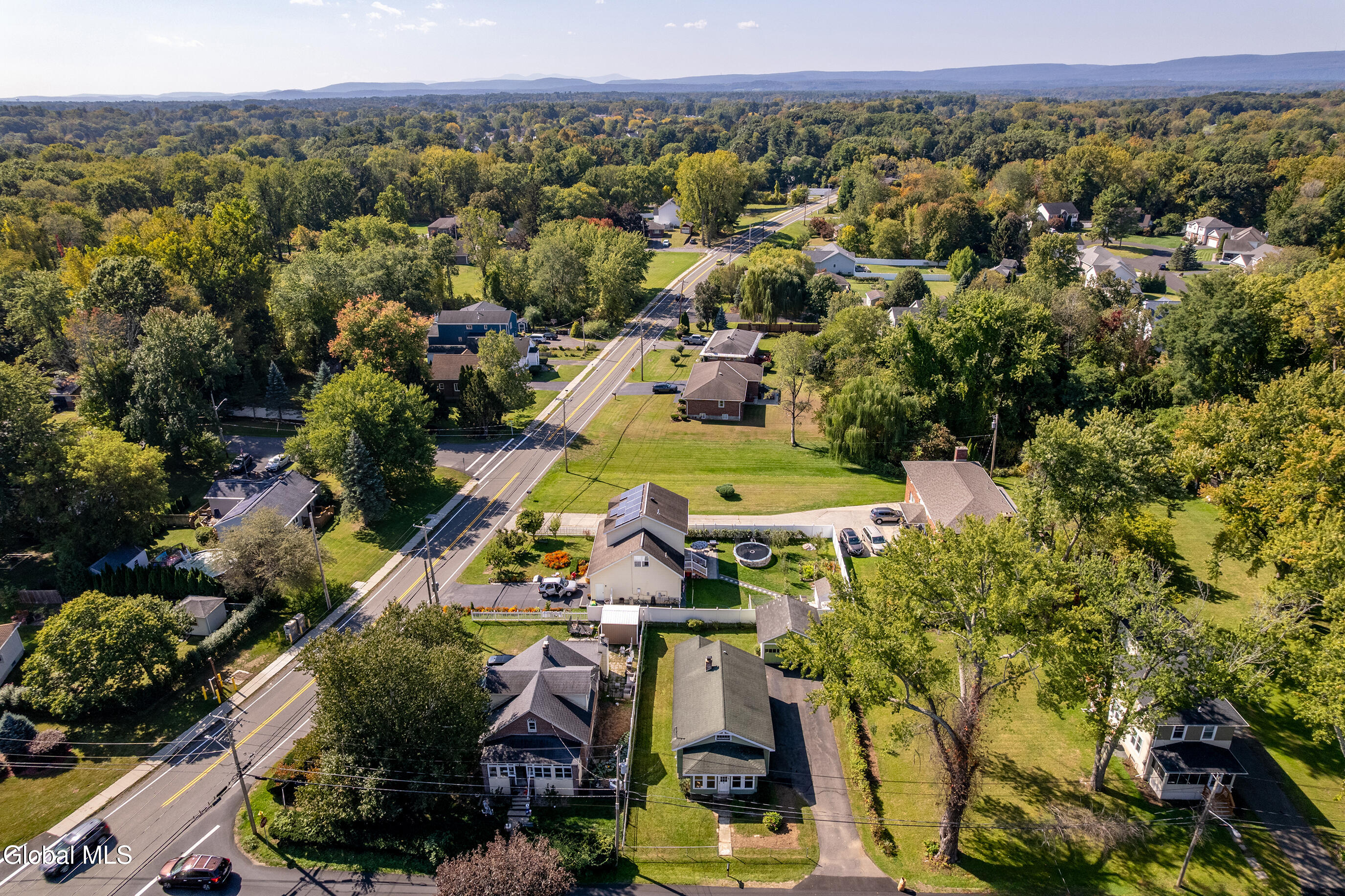 6 Monroe Avenue Bethlehem, NY 12203 - Photo 34 of 37 007-6-Monroe-Ave