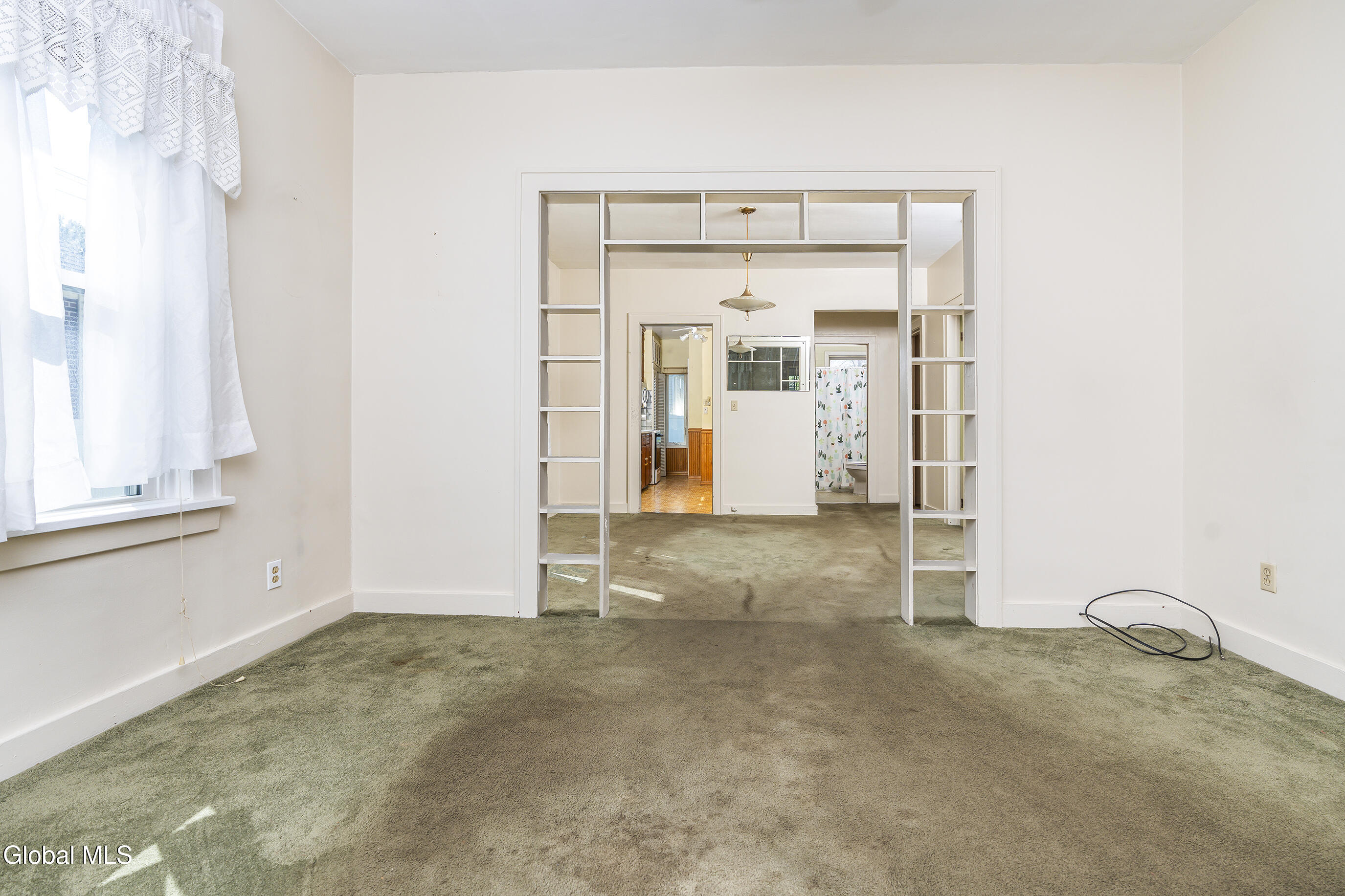 6 Monroe Avenue Bethlehem, NY 12203 - Photo 5 of 37 017-6-Monroe-Ave