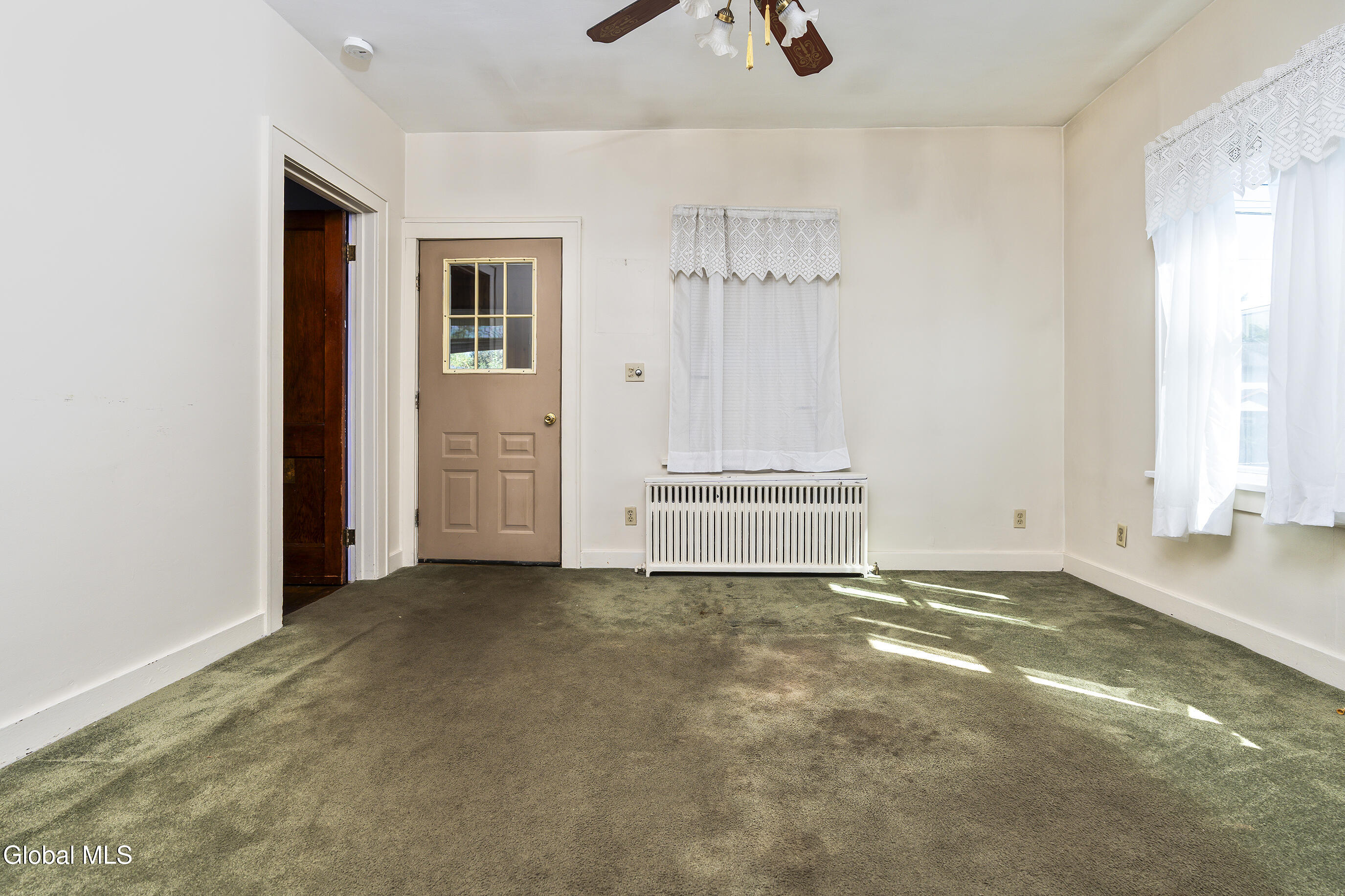 6 Monroe Avenue Bethlehem, NY 12203 - Photo 8 of 37 019-6-Monroe-Ave