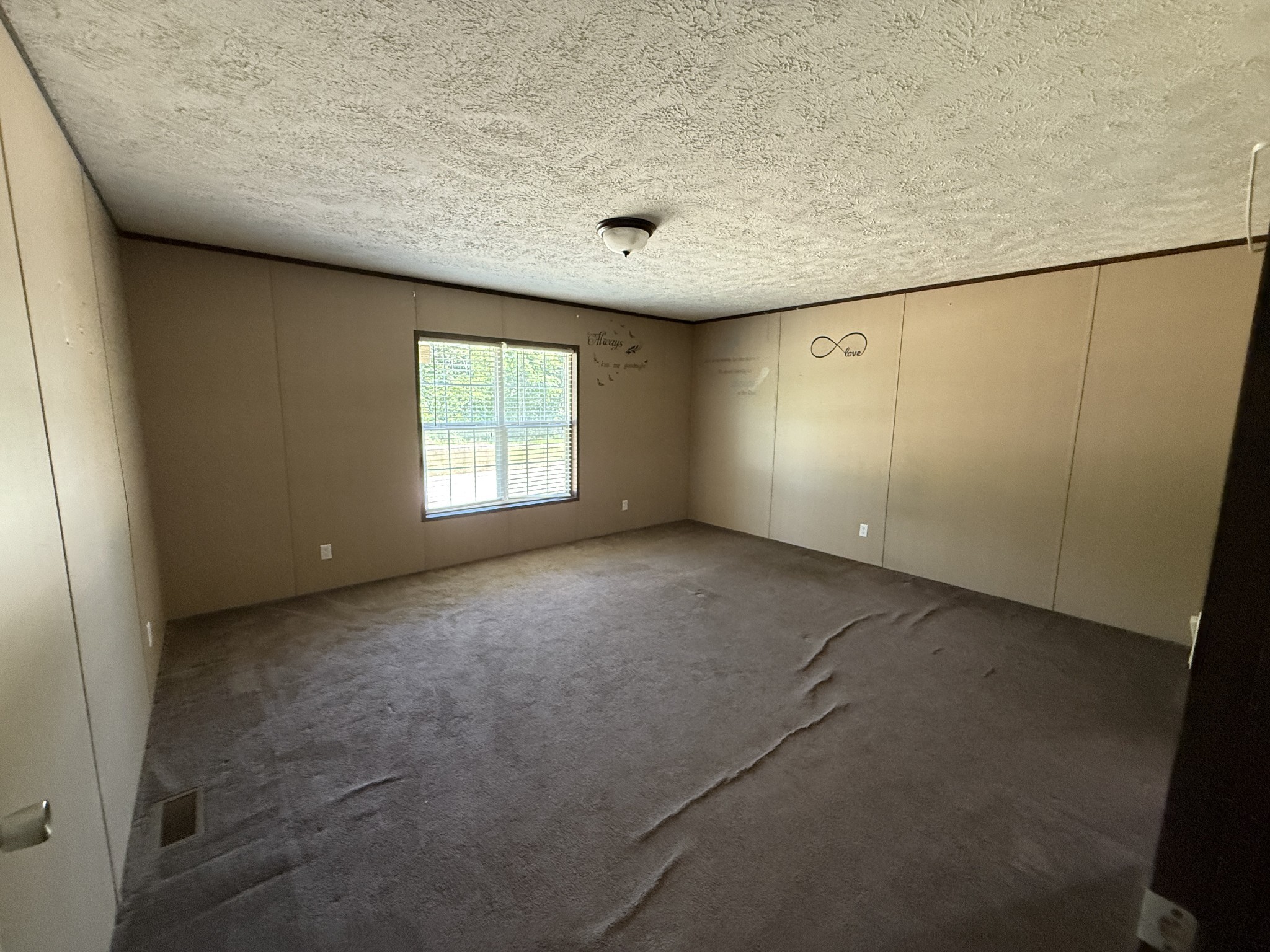 1069 Lucas Ridge Lane Waverly, TN 37185 - Photo 8 of 39 Gallery Image 8