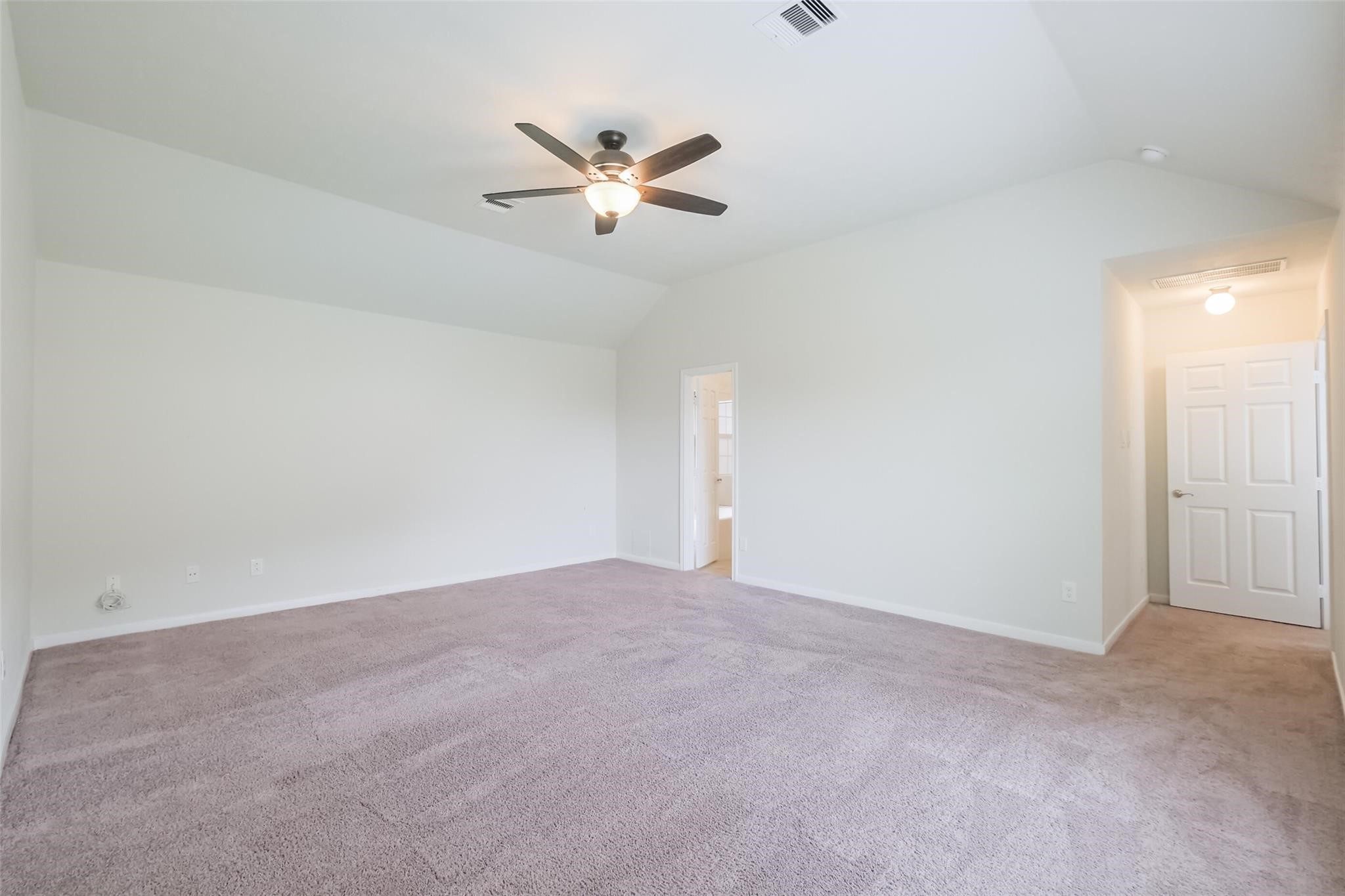 6811 Gonzales Point Manvel, TX 77578 - Photo 16 of 26 Primary Bedroom