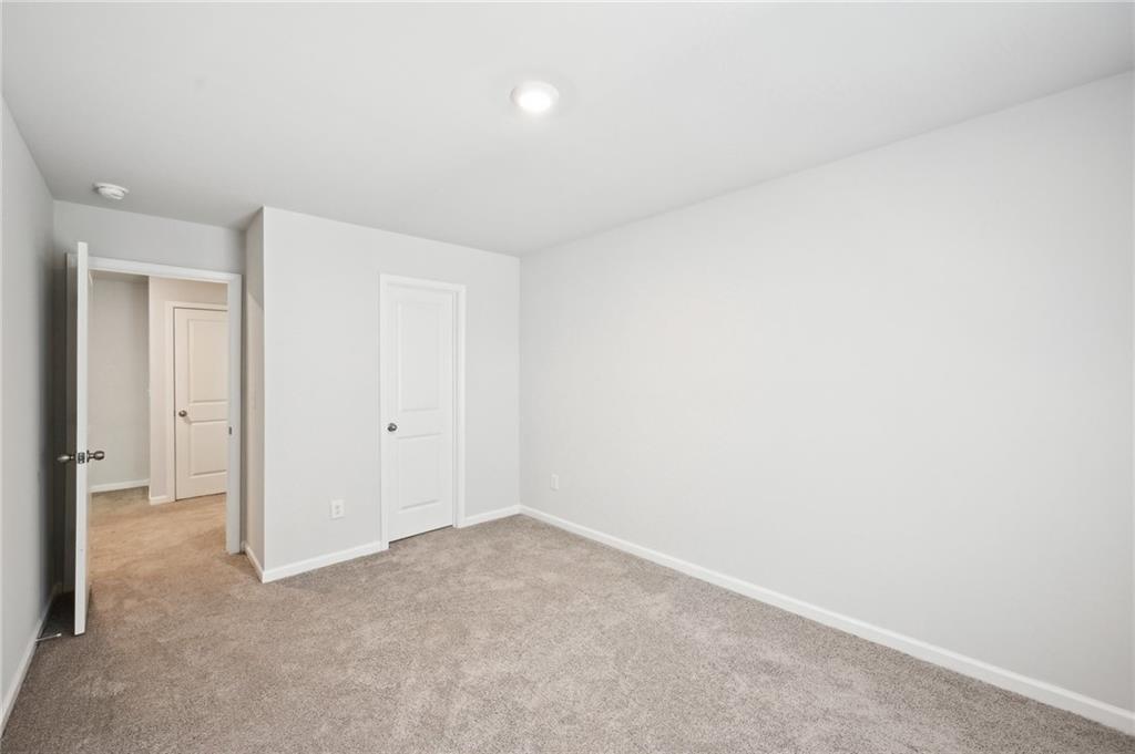 4437 Ben Hill Road Atlanta, GA 30349 - Photo 16 of 40