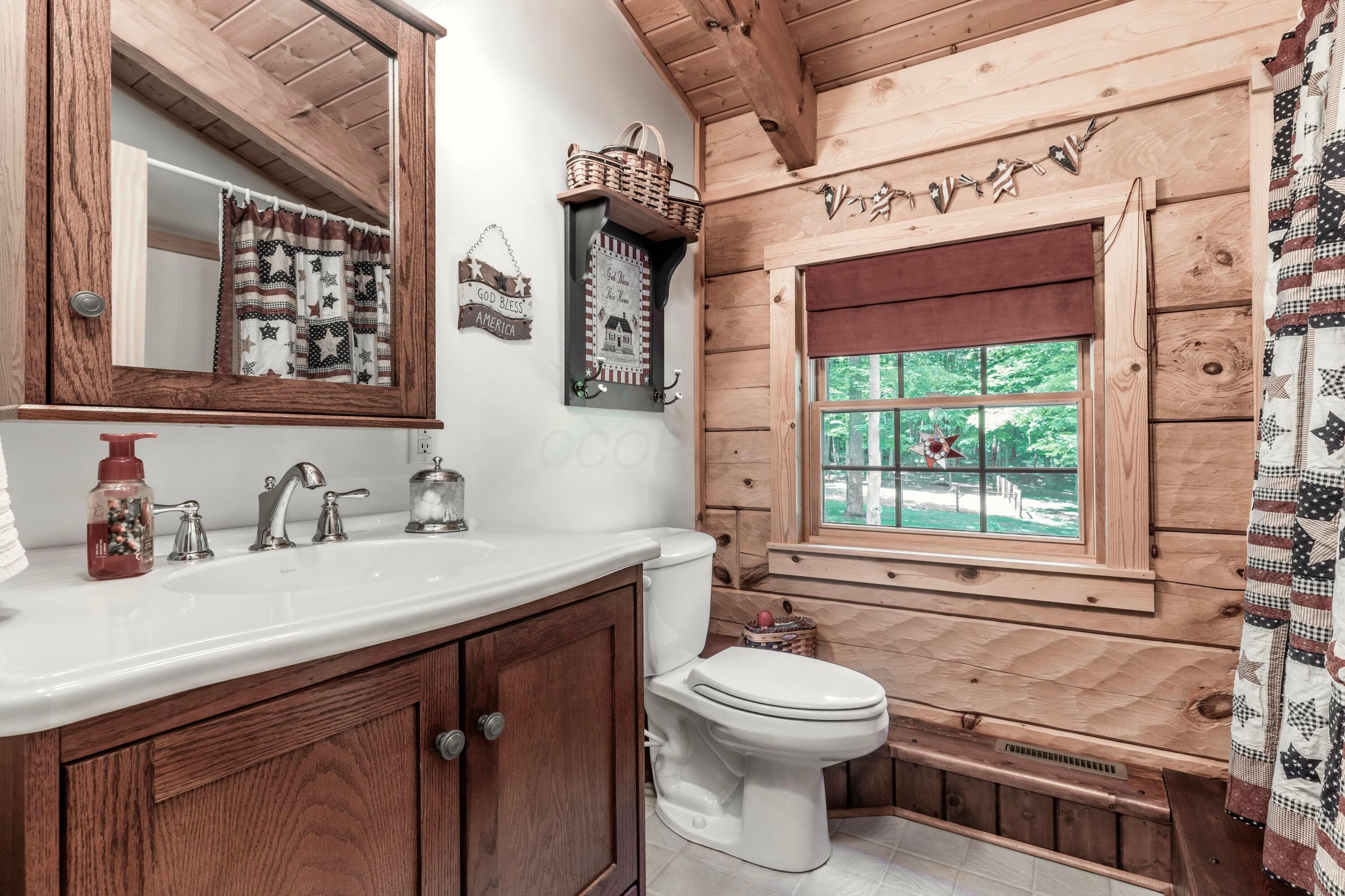 3810 Ok Sweeney Road Somerset, OH 43783 - Photo 13 of 39 1R6A6100-HDR