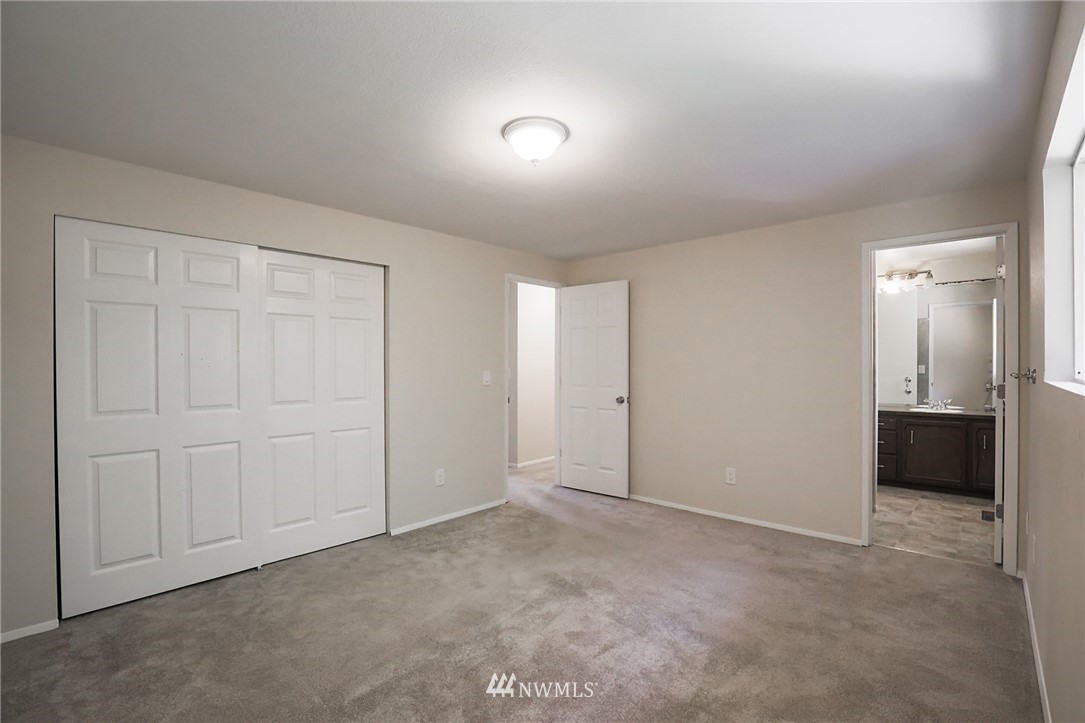 17411 Brook Boulevard Bothell, WA 98012 - Photo 12 of 25