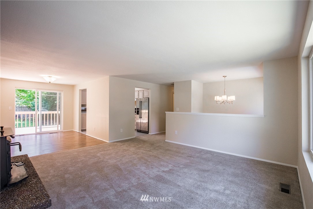 17411 Brook Boulevard Bothell, WA 98012 - Photo 8 of 25