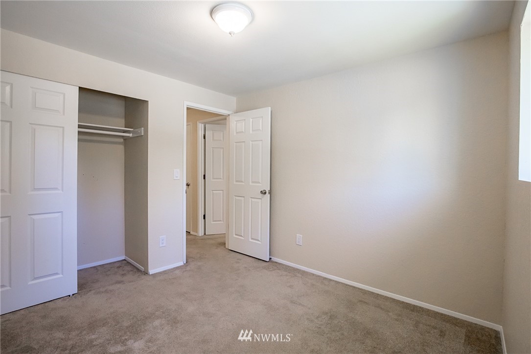 17411 Brook Boulevard Bothell, WA 98012 - Photo 10 of 25