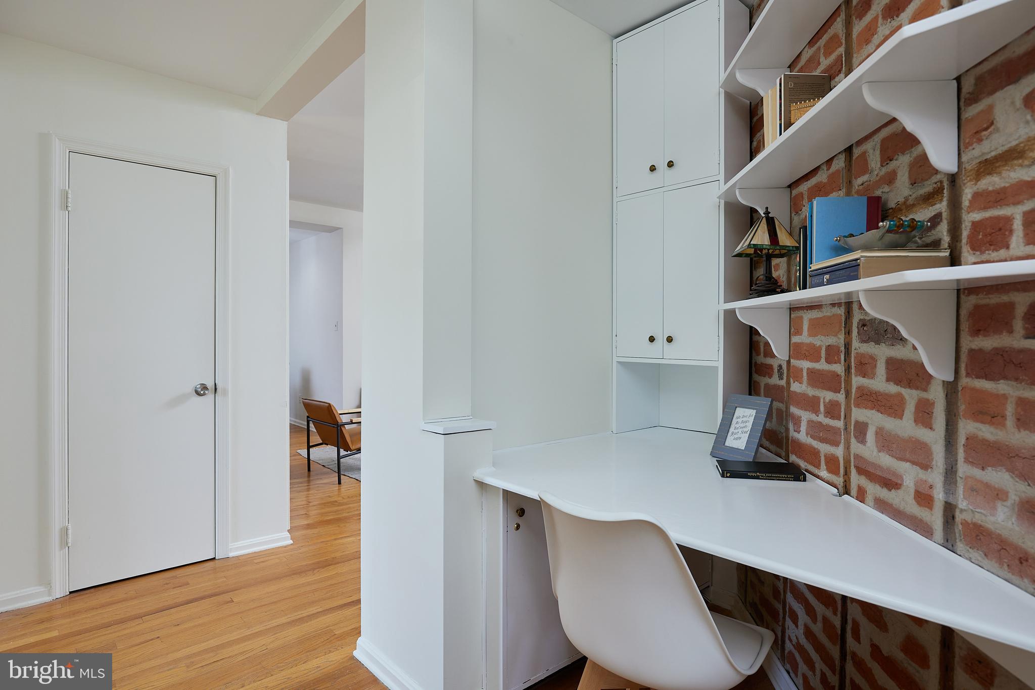 1855 Calvert Street Northwest, Unit 403 Washington, DC 20009 - Photo 17 of 24