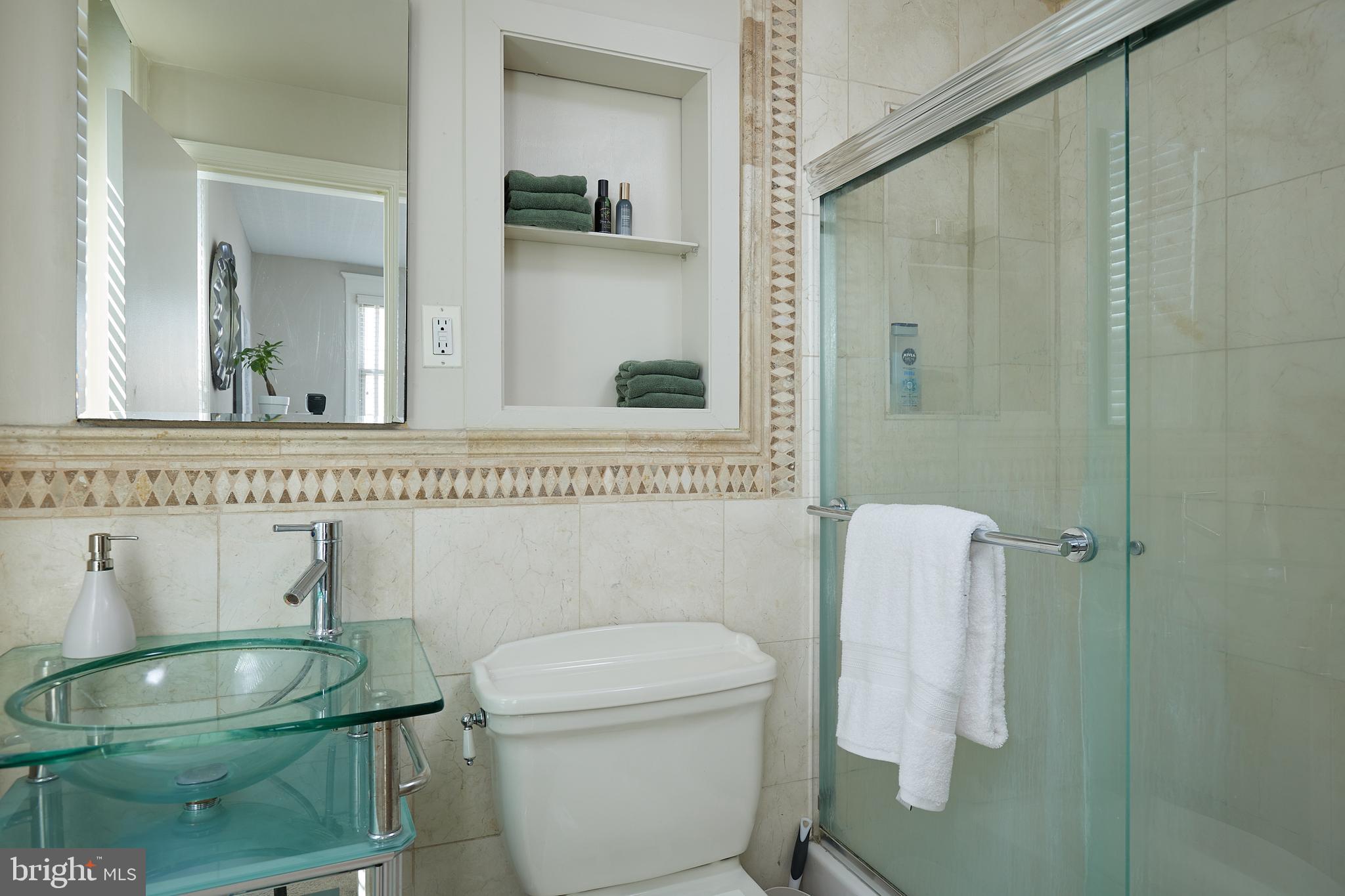 1855 Calvert Street Northwest, Unit 403 Washington, DC 20009 - Photo 22 of 24