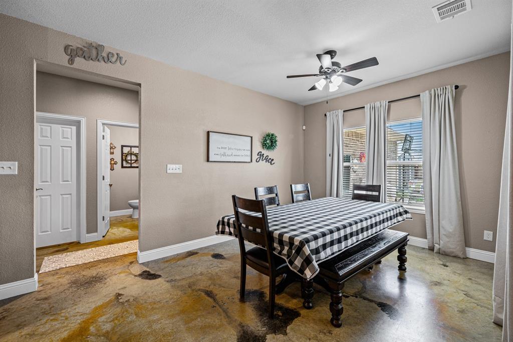 592 Old Agnes Road Weatherford, TX 76088 - Photo 13 of 37