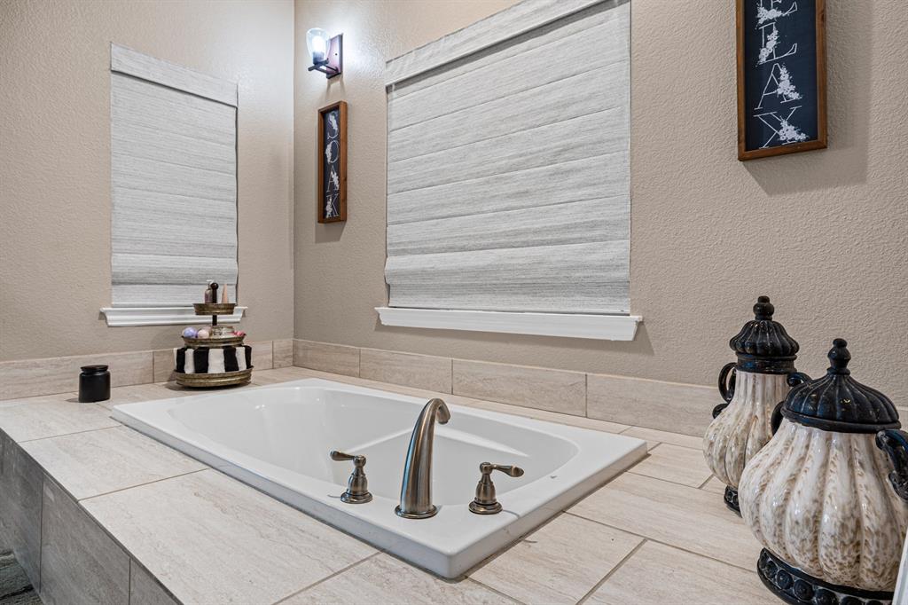 592 Old Agnes Road Weatherford, TX 76088 - Photo 25 of 37