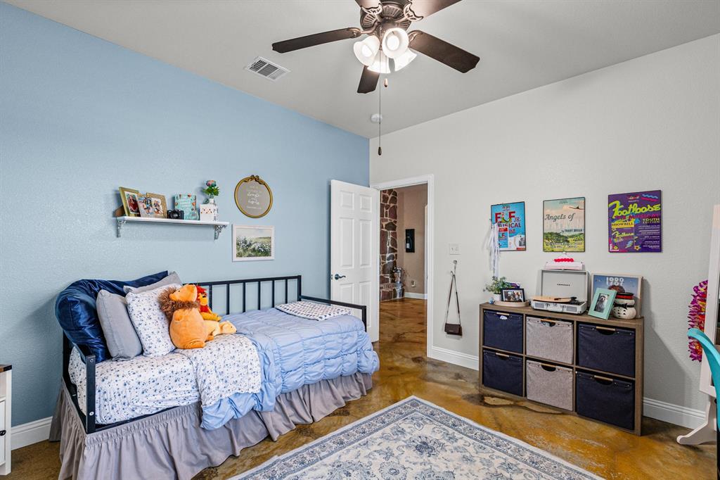 592 Old Agnes Road Weatherford, TX 76088 - Photo 26 of 37