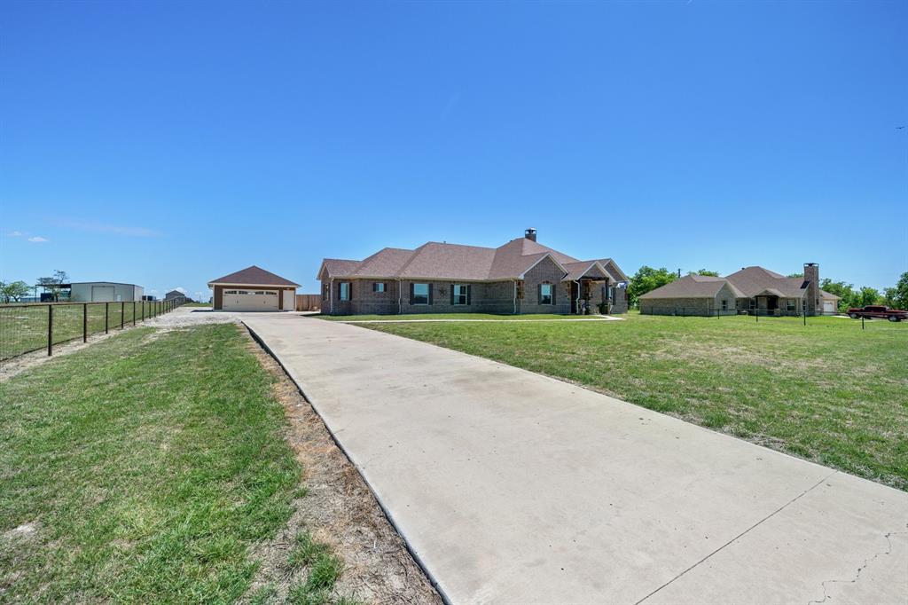 592 Old Agnes Road Weatherford, TX 76088 - Photo 5 of 37