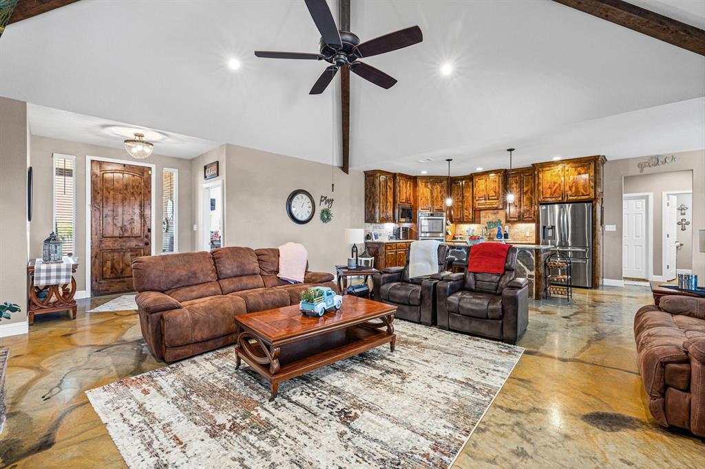 592 Old Agnes Road Weatherford, TX 76088 - Photo 10 of 37