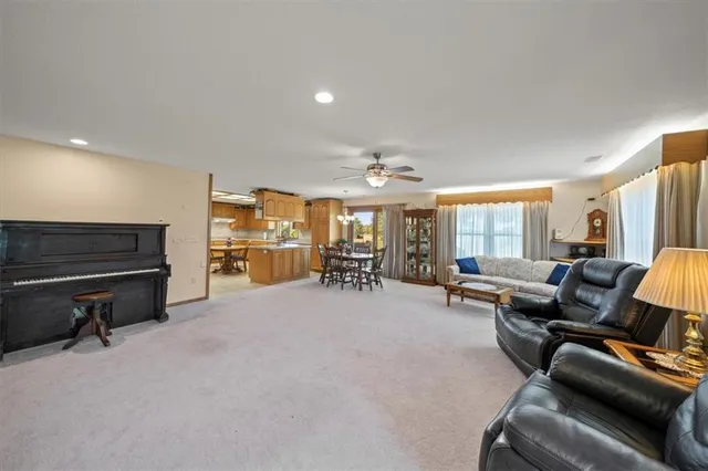 $598,000 | 19011 State Rte A, Archie, MO 64725