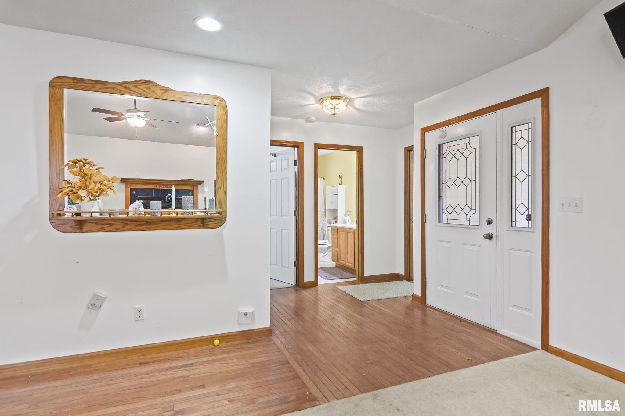 13030 Bab Road Auburn, IL 62615 - Photo 5 of 39