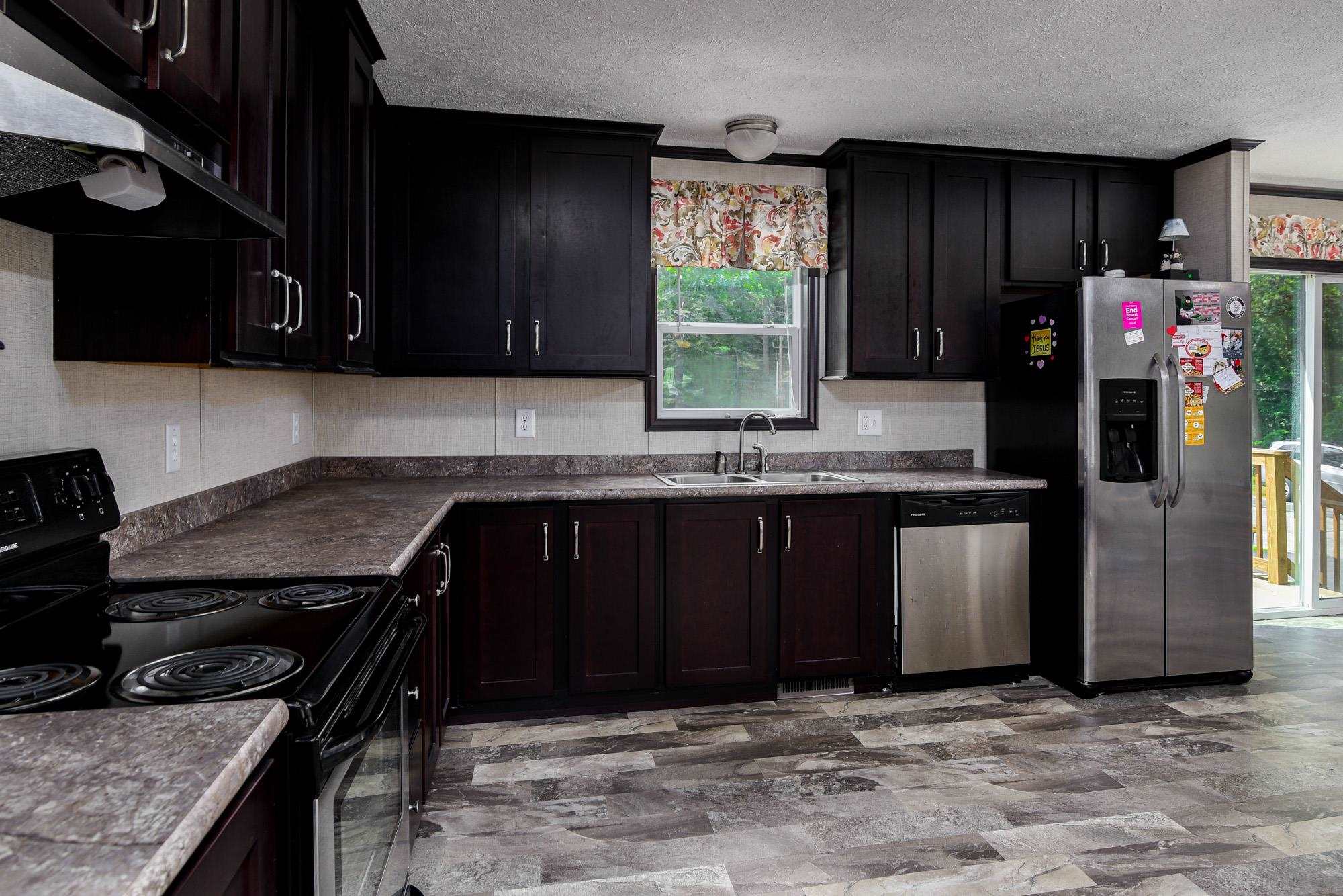 84 Cormier Drive Rochester, NH 03867 - Photo 5 of 27