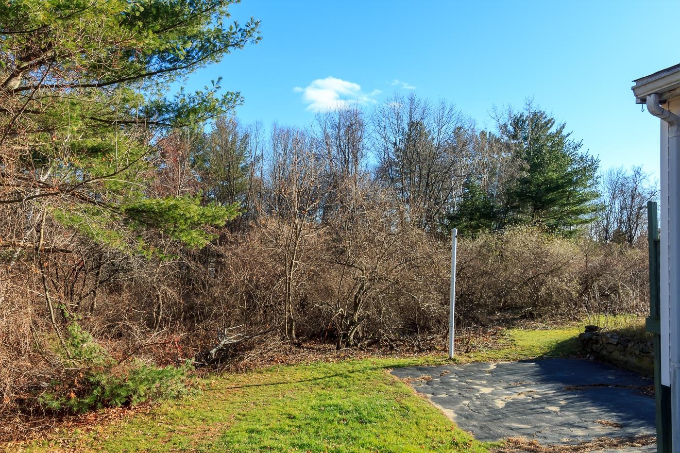 109 Brookdale Road Salem, NH 03079 - Photo 33 of 35 Gallery Image 33