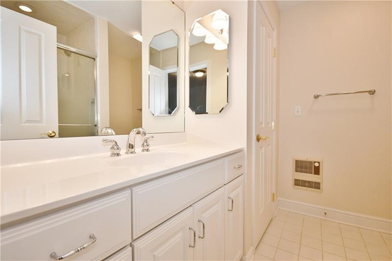 115 Haverford Circle Pittsburgh, PA 15228 - Photo 19 of 25 On the 2nd floor, bedrooms 3 and 4 share this full bath.