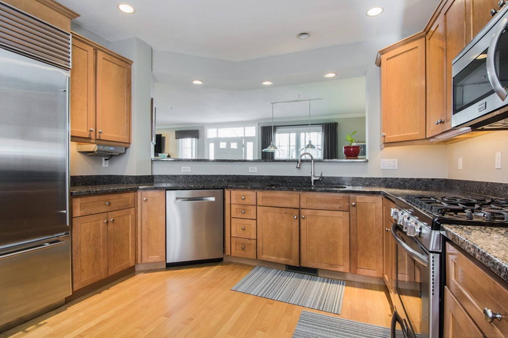 231 Victory Road, Unit 231 Quincy, MA 02171 - Photo 9 of 29 Gallery Image 9