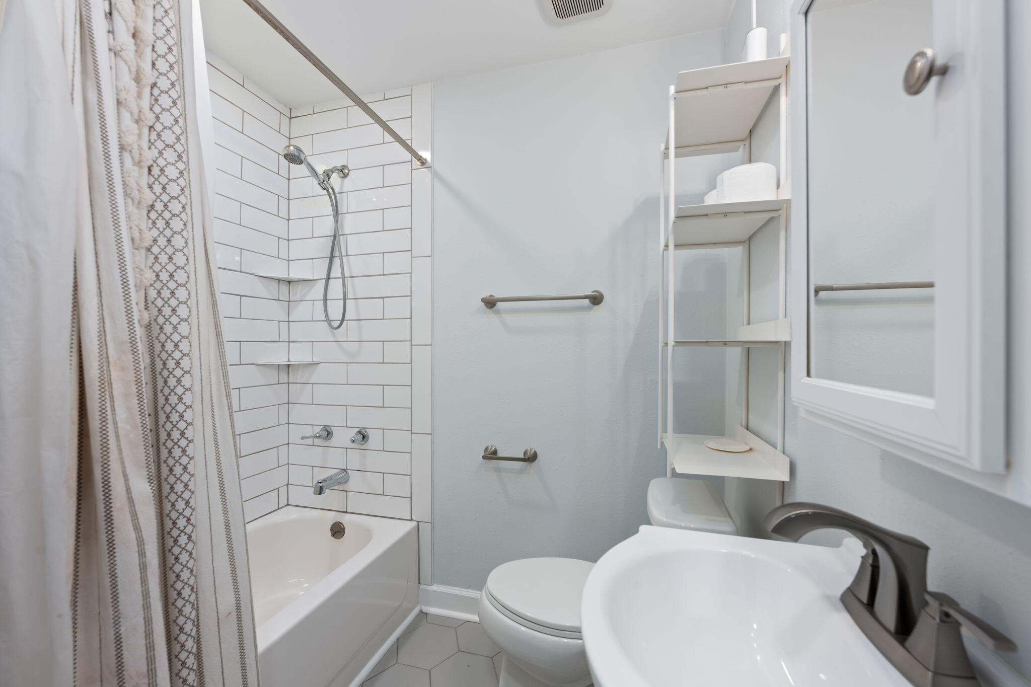 255 Edge Avenue Valparaiso, FL 32580 - Photo 40 of 73 a bathroom with a sink a toilet and shower
