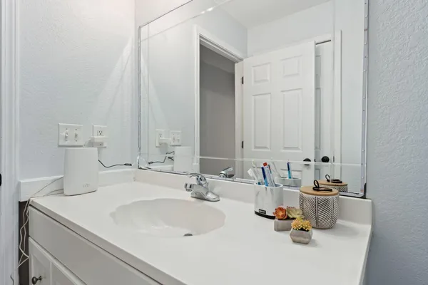 $590,000 | 255 Edge Avenue, Valparaiso, FL 32580