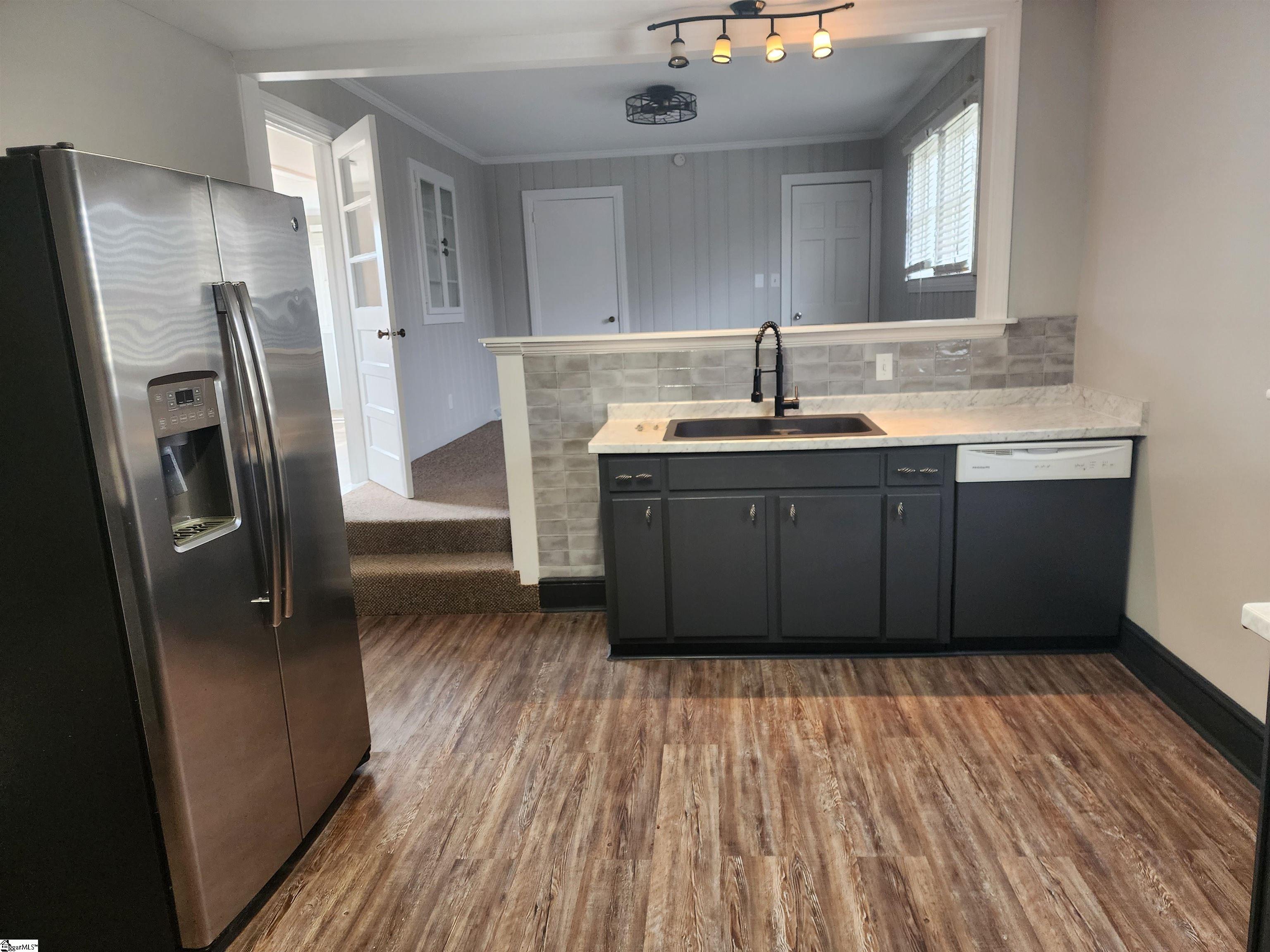 121 South Suber Road Taylors, SC 29687 - Photo 5 of 26 Gallery Image 5