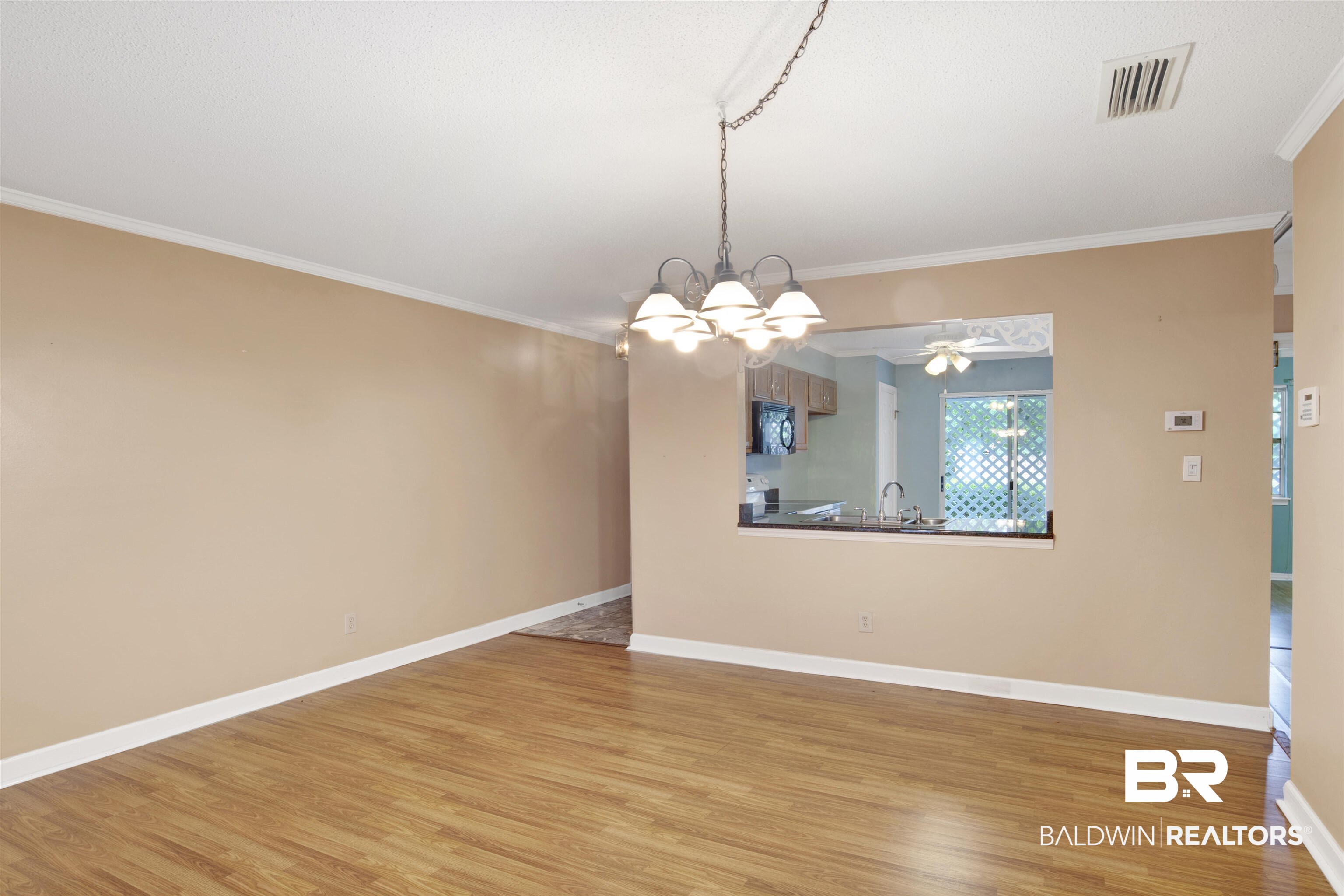 6635 Jackson Square Daphne, AL 36526 - Photo 6 of 24 Dining Area and Kitchen