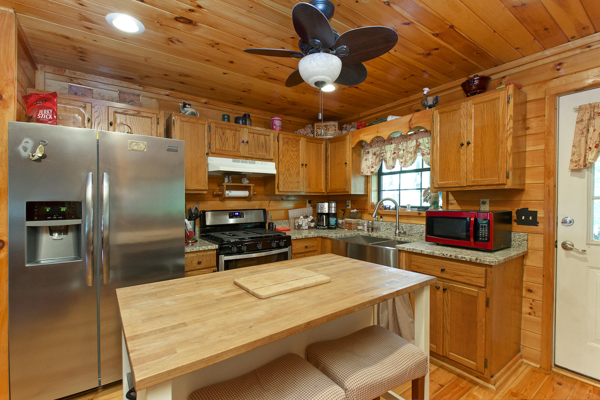 562 Lakeview Drive Rising Fawn, GA 30738 - Photo 17 of 31 562 Lakeview Dr 28