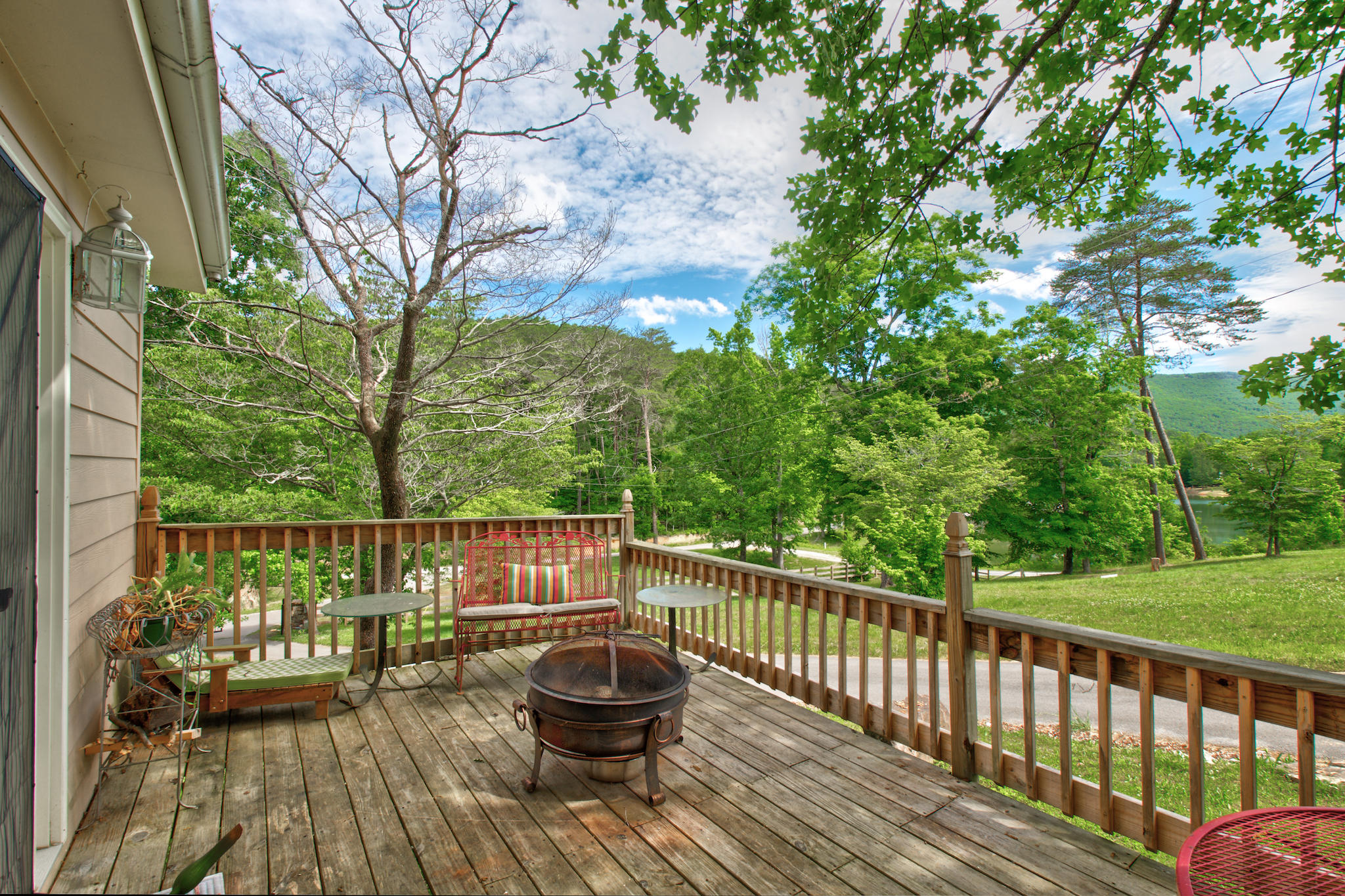 562 Lakeview Drive Rising Fawn, GA 30738 - Photo 5 of 31 562 Lakeview Dr 6
