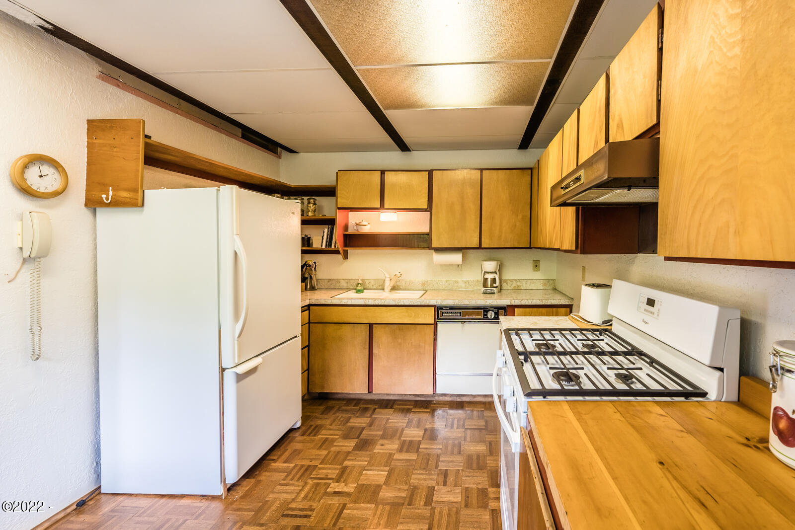 2420 North North Bank Road Otis, OR 97368 - Photo 7 of 30 2420 Kitchen C