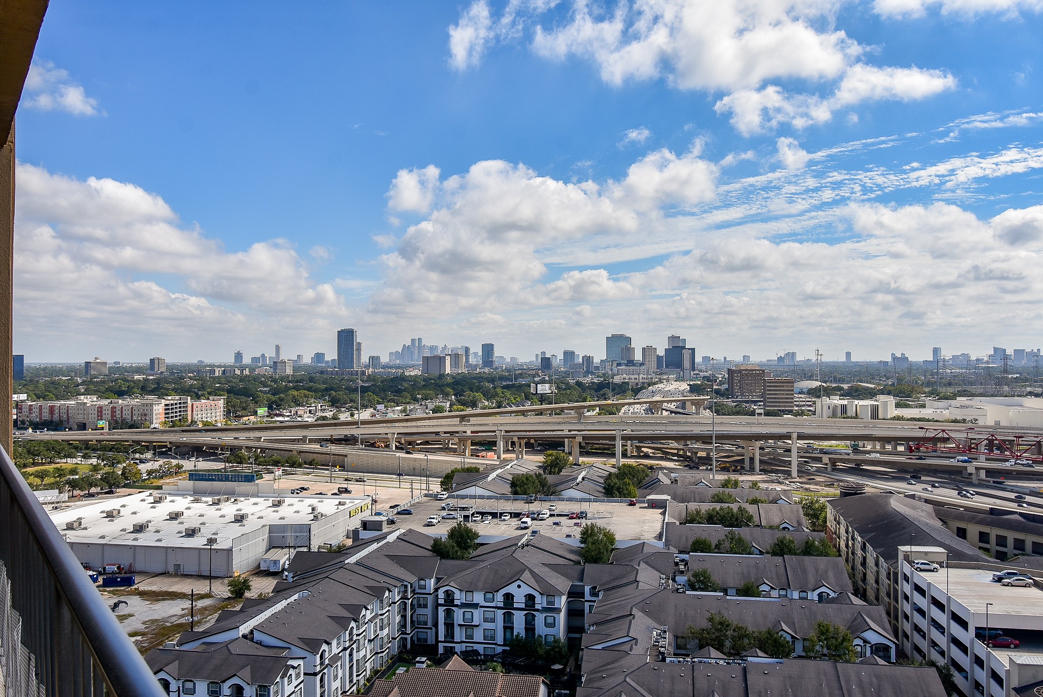 3350 McCue Road, Unit 1801 Houston, TX 77056 - Photo 16 of 50 Gallery Image 16