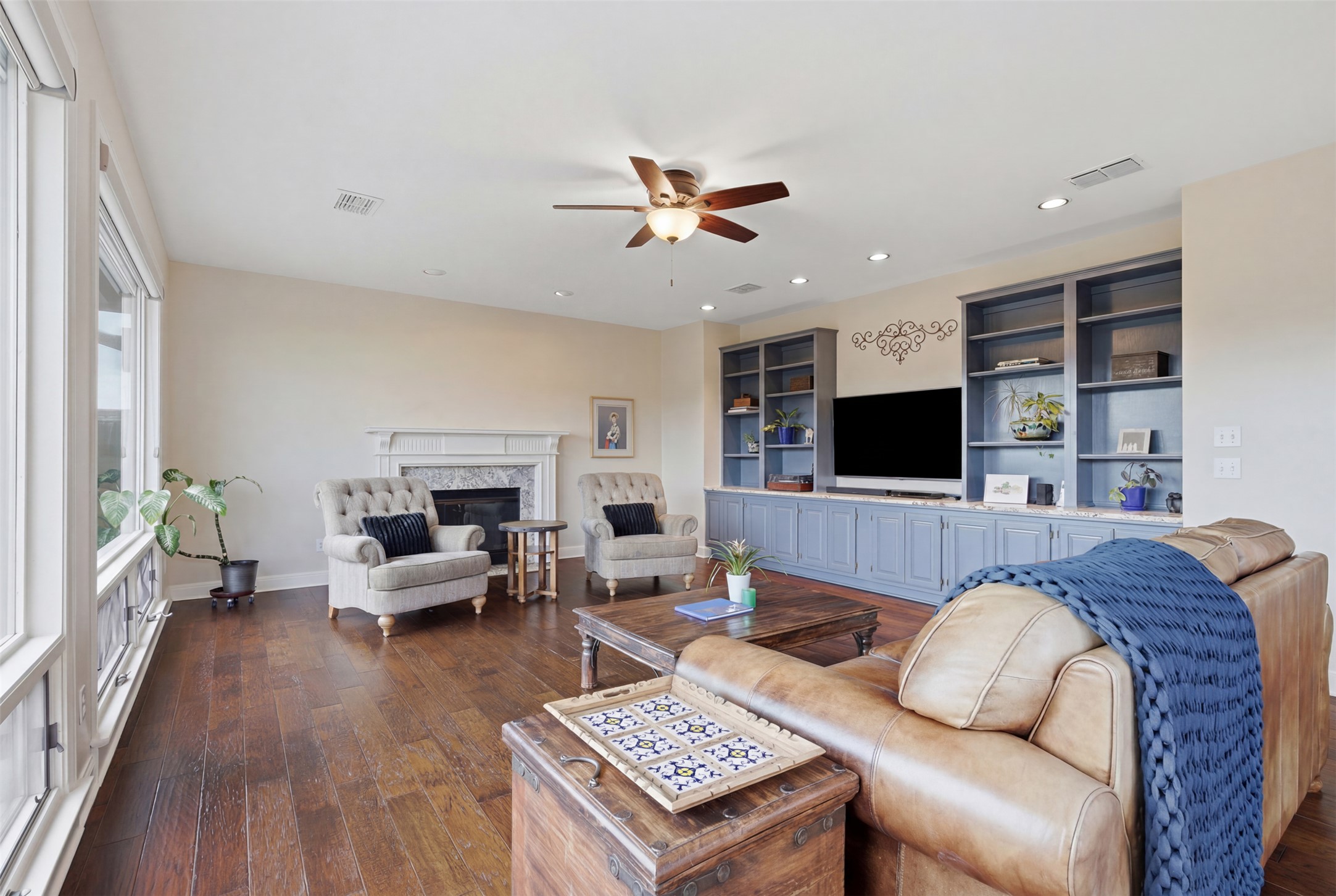 1504 Twilight Ridge Drive Austin, TX 78746 - Photo 5 of 30 Open living concept is what families want today.