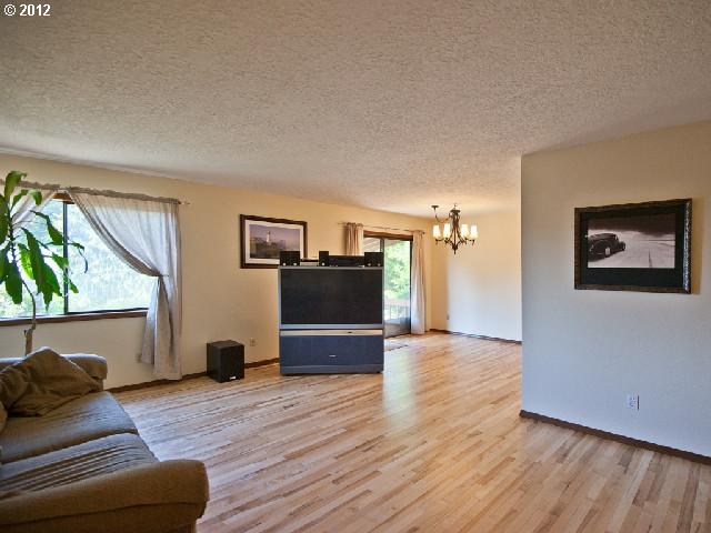 33332 Southwest Rogers Road Scappoose, OR 97056 - Photo 3 of 16 Gallery Image 3