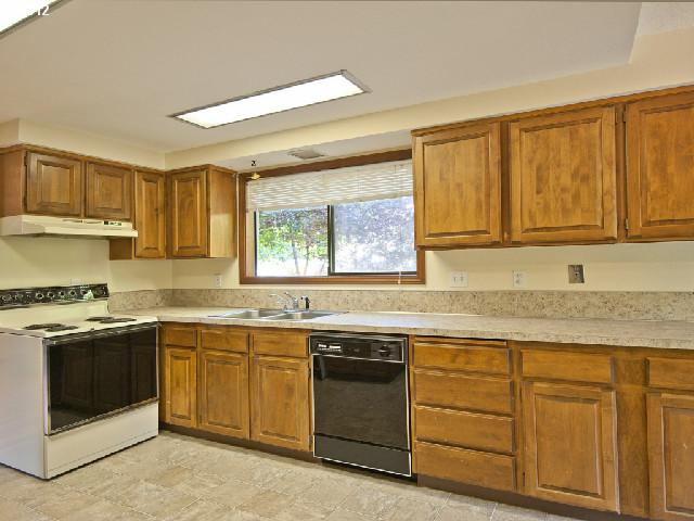 33332 Southwest Rogers Road Scappoose, OR 97056 - Photo 8 of 16 Gallery Image 8