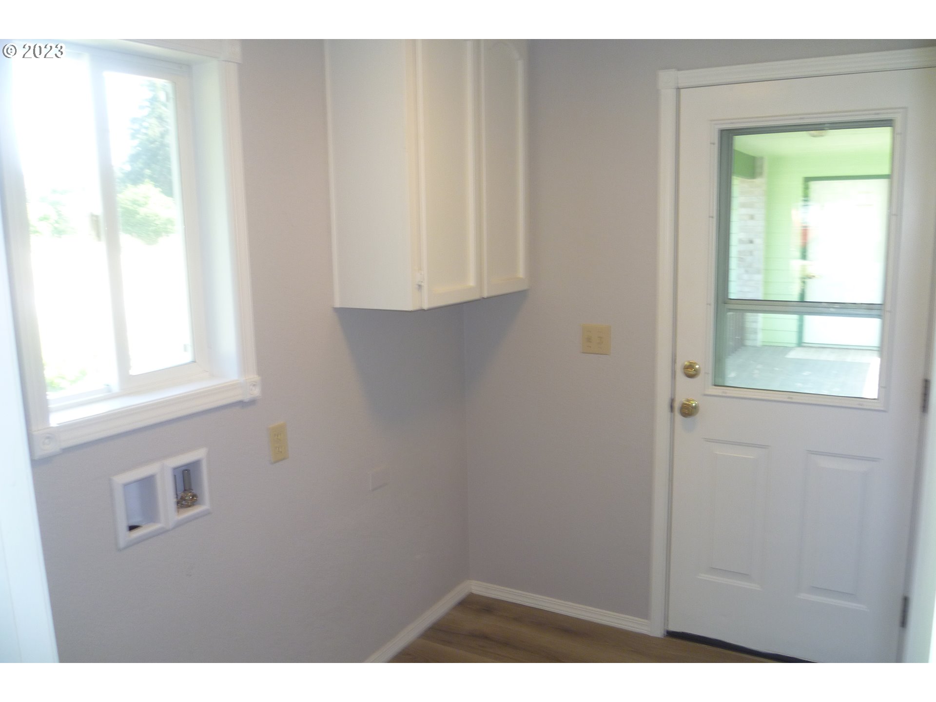 1819 Northeast 191st Circle Ridgefield, WA 98642 - Photo 13 of 37 Laundry