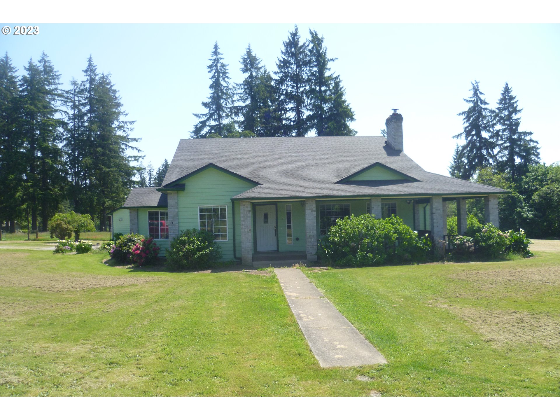1819 Northeast 191st Circle Ridgefield, WA 98642 - Photo 2 of 37 View
