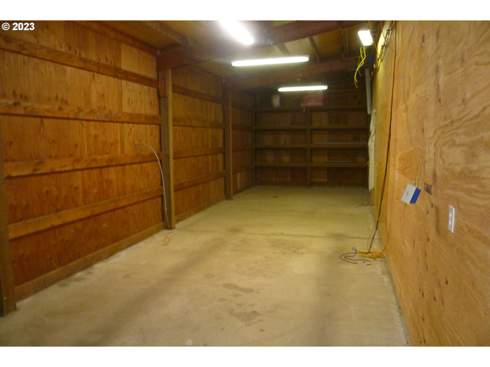 1819 Northeast 191st Circle Ridgefield, WA 98642 - Photo 25 of 37 Barn