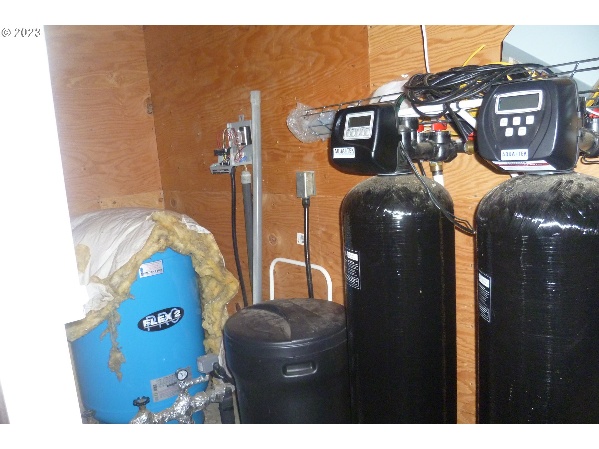 1819 Northeast 191st Circle Ridgefield, WA 98642 - Photo 26 of 37 Pump House