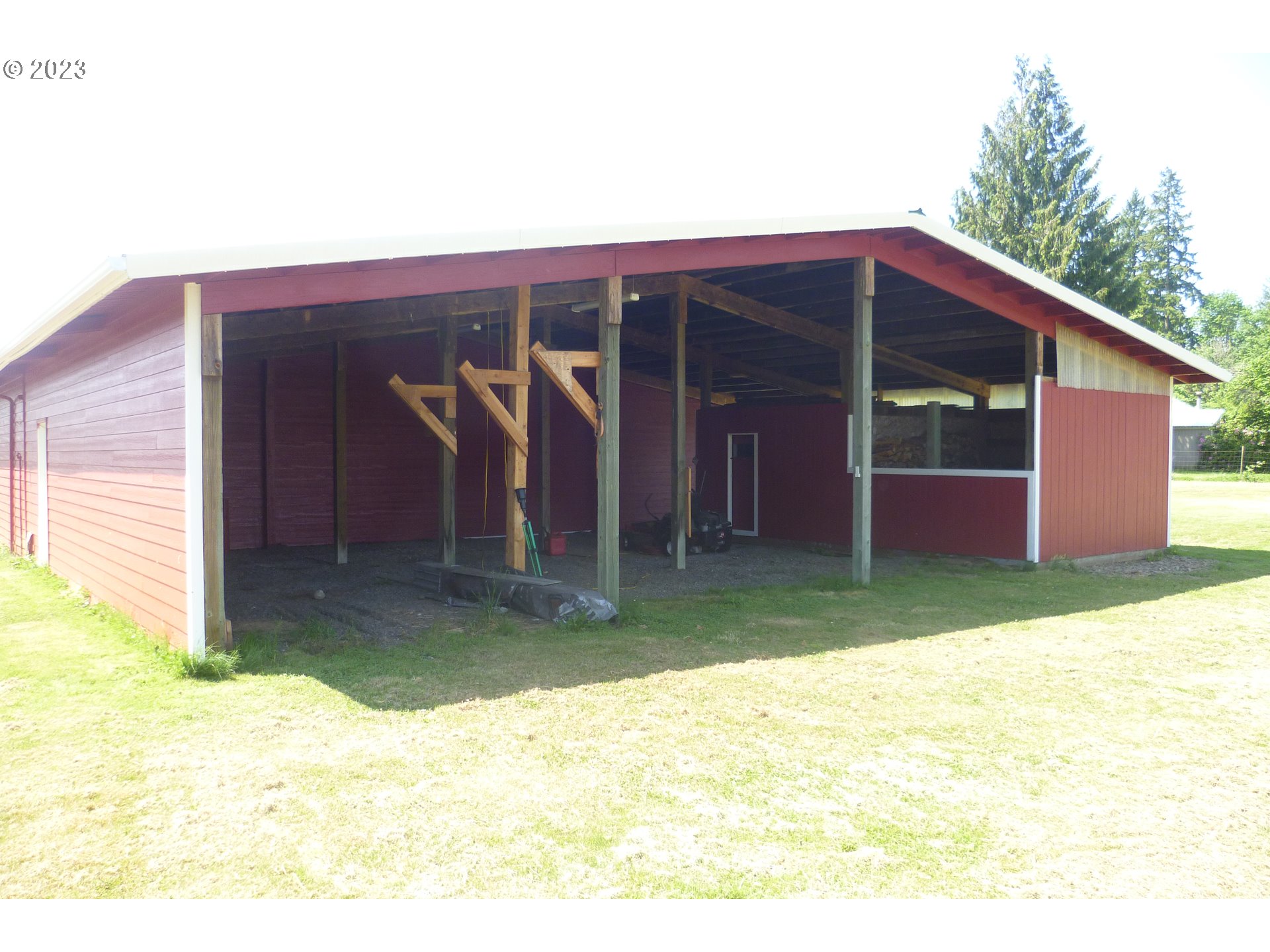 1819 Northeast 191st Circle Ridgefield, WA 98642 - Photo 27 of 37 RV Parking