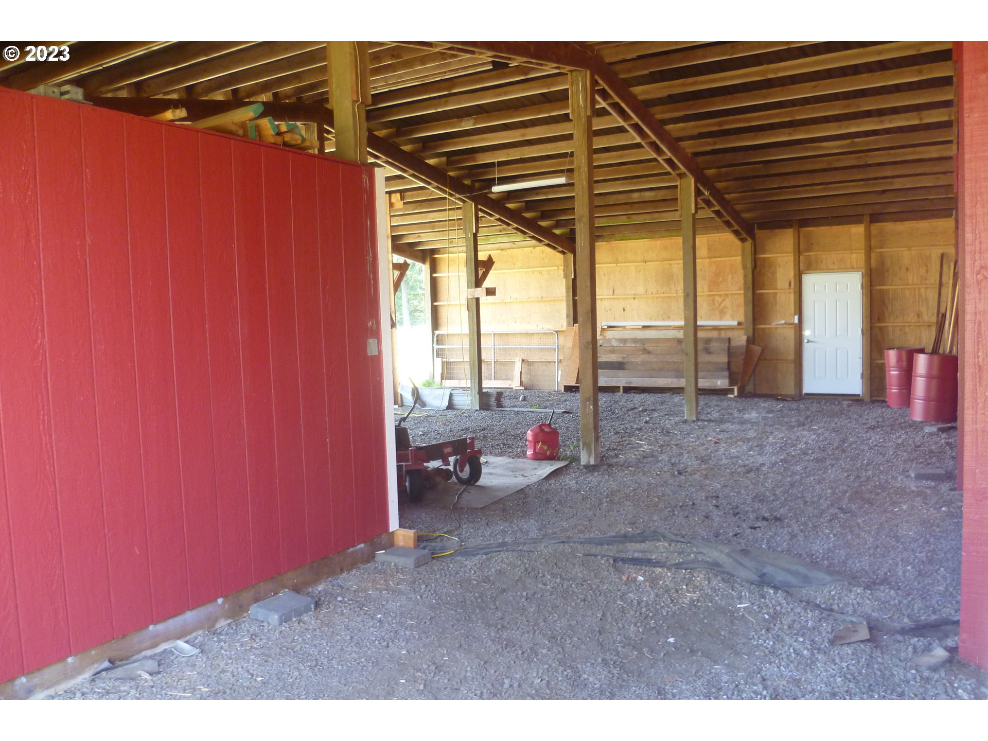 1819 Northeast 191st Circle Ridgefield, WA 98642 - Photo 29 of 37 Barn