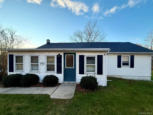 $350,000 | 647 South Drury Lane, Rock Tavern, NY 12575
